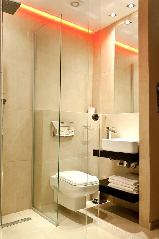 Nu Hotel Лодзь Экстерьер фото