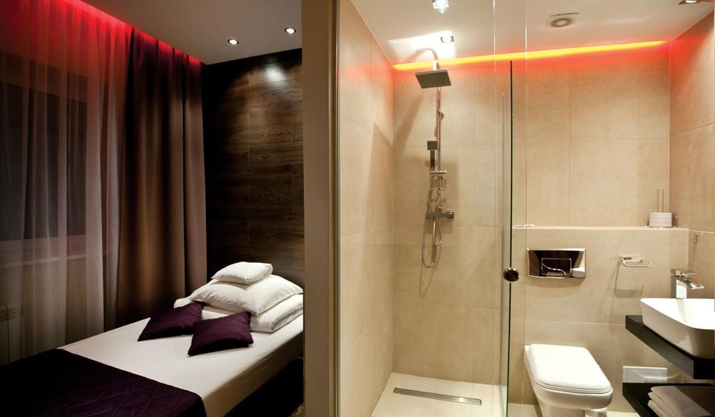 Nu Hotel Лодзь Экстерьер фото